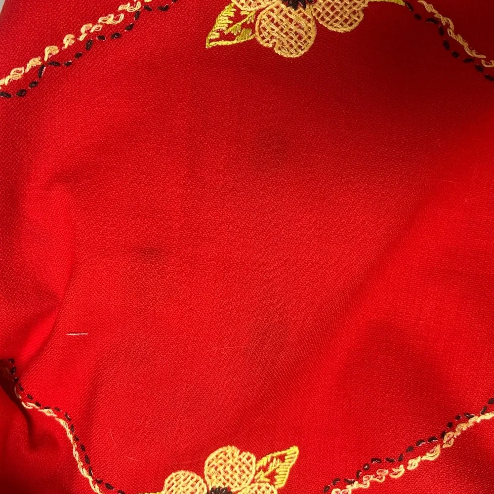 Betsy Ross Tablecloth Vintage MCM Postwar 1940s/50s 39x52 Dogwood Cottagecore